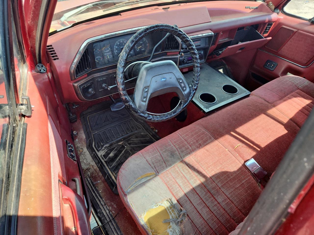 1989 Ford F350 VIN: 1FTJF35MXKN820720 Lot: 63302865