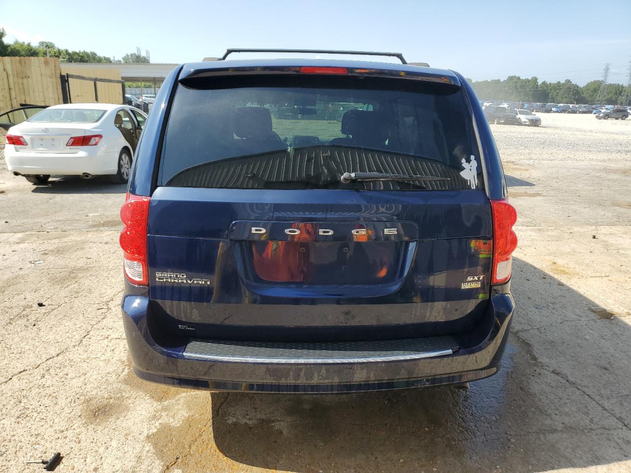 2014 Dodge Grand Caravan Sxt VIN: 2C4RDGCGXER206162 Lot: 64799745