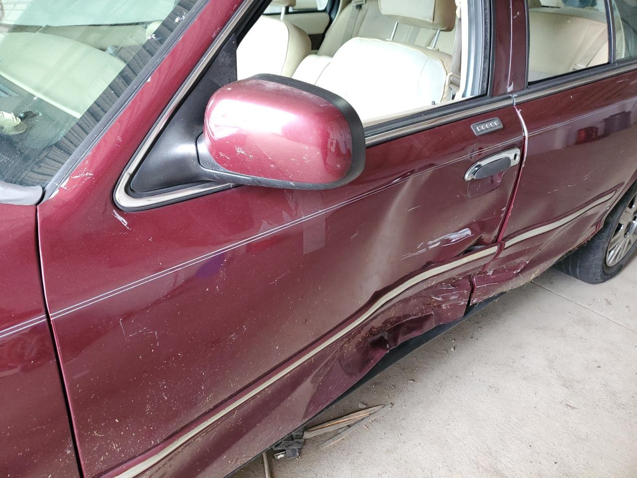 2007 Mercury Grand Marquis Gs VIN: 2MEFM74V17X632805 Lot: 65160025