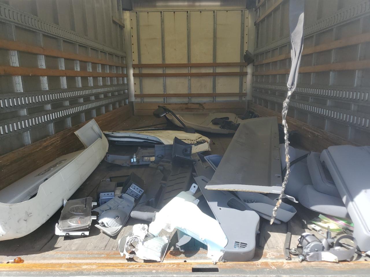 2021 Isuzu Nrr VIN: JALE5W166M7300330 Lot: 62985165