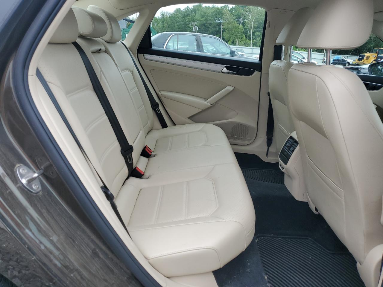 2019 Volkswagen Passat Wolfsburg VIN: 1VWLA7A35KC011909 Lot: 64225875