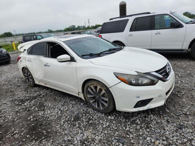  NISSAN ALTIMA 2017 Biały