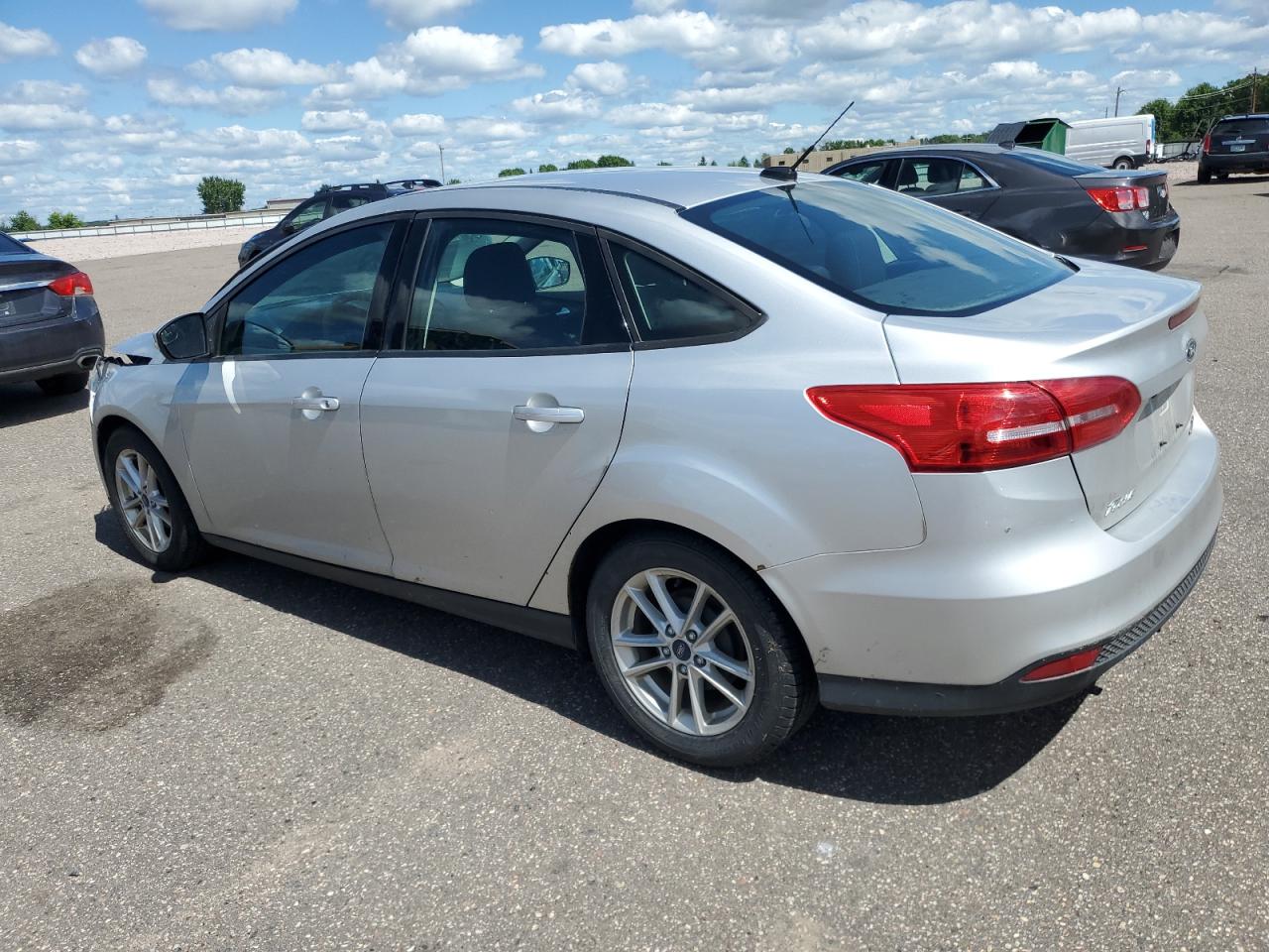 2015 Ford Focus Se VIN: 1FADP3F27FL329685 Lot: 64780805
