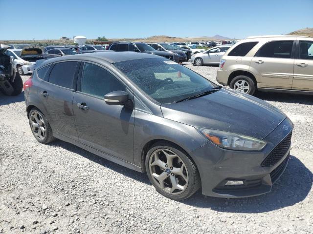 Hatchbacks FORD FOCUS 2015 Szary
