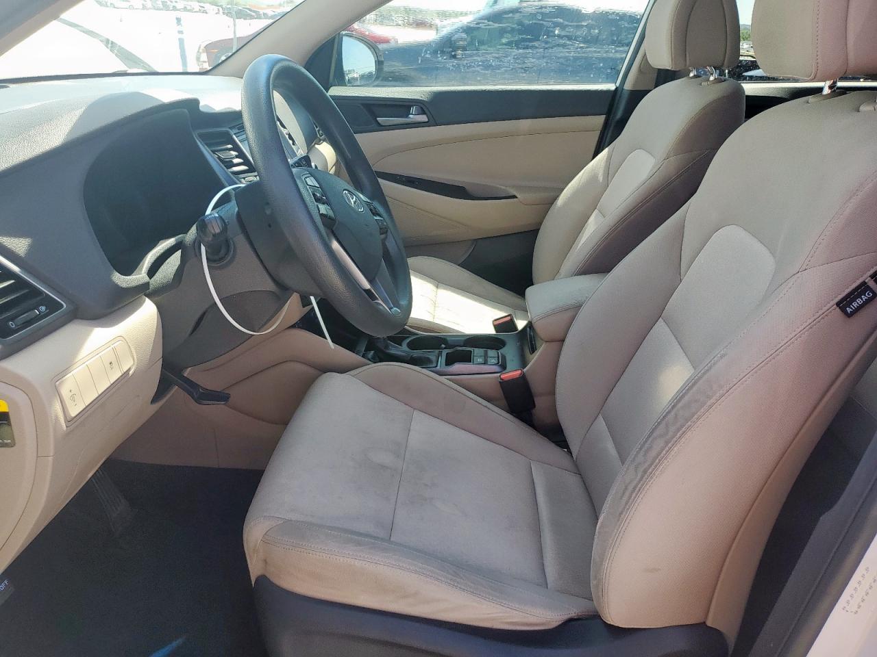 km8j33a23gu242180 KM8J33A23GU242180 2016 Hyundai Tucson Limited