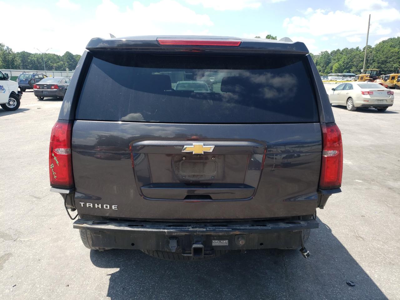 2018 Chevrolet Tahoe C1500 Lt VIN: 1GNSCBKC2JR253862 Lot: 62941455