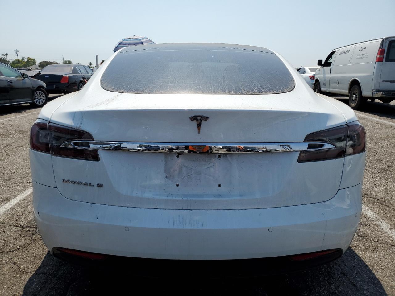 2017 Tesla Model S VIN: 5YJSA1E18HF216138 Lot: 64782545