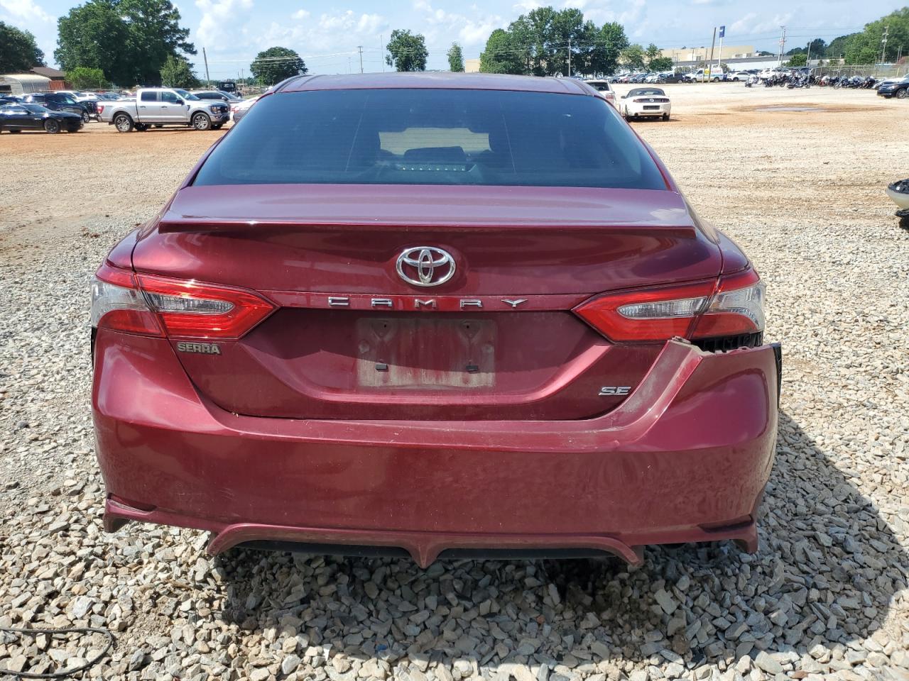 2018 Toyota Camry L VIN: 4T1B11HK2JU673184 Lot: 65815225