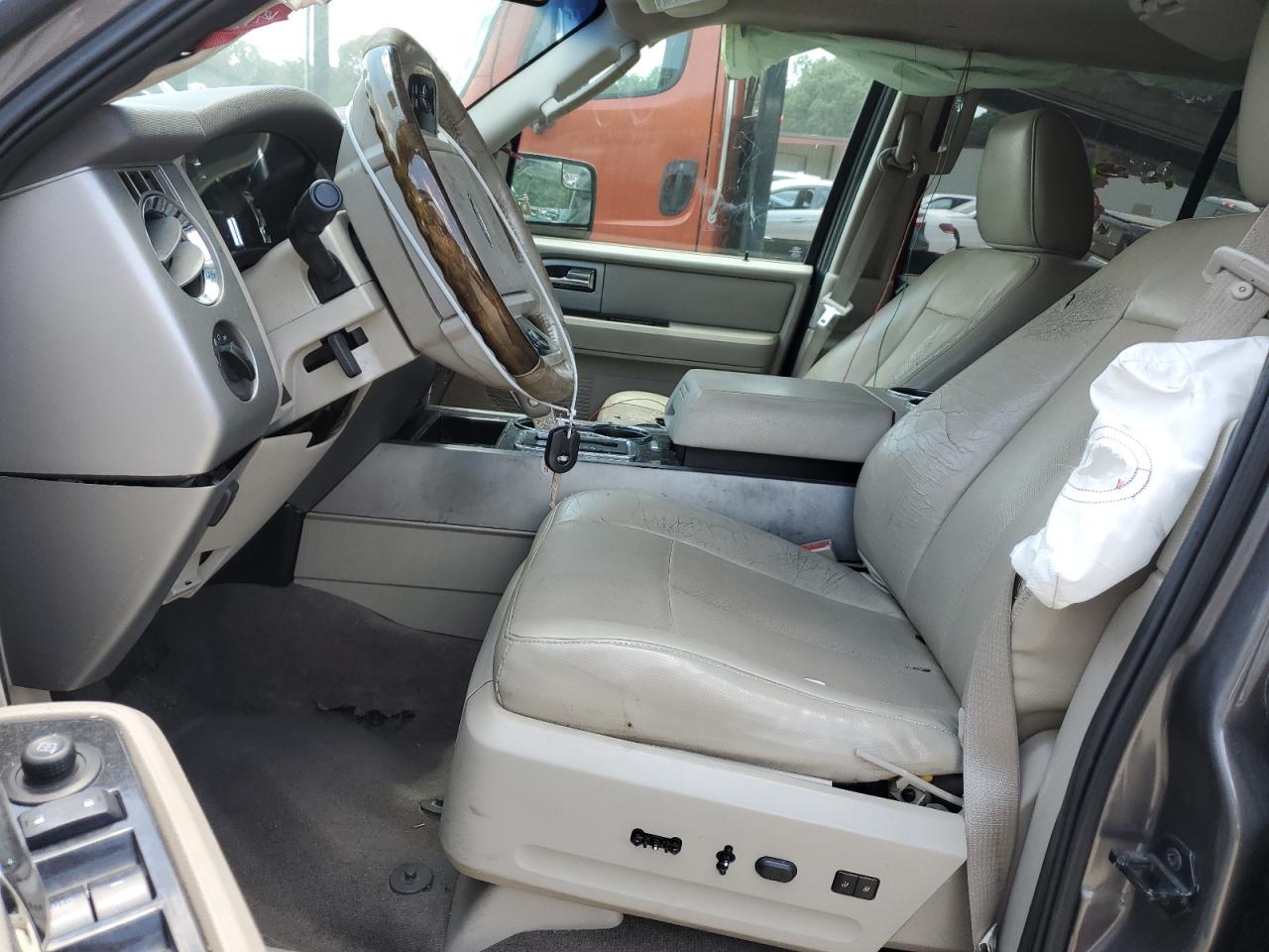 2012 Ford Expedition Limited VIN: 1FMJU1K56CEF45131 Lot: 65918525