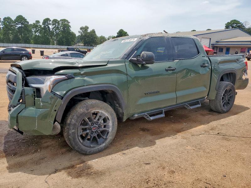  TOYOTA TUNDRA 2022 Зеленый