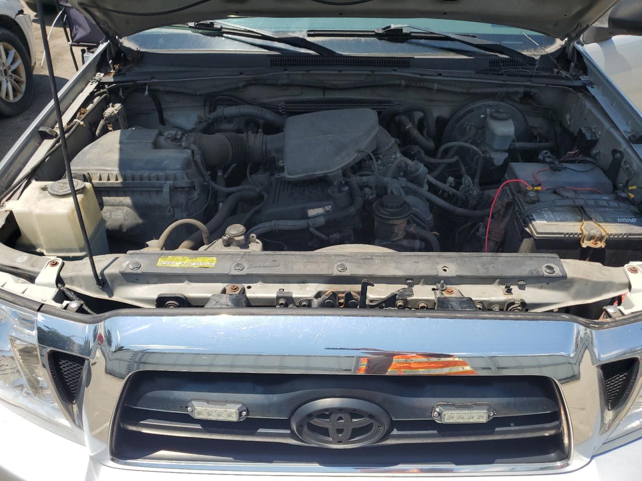 2005 Toyota Tacoma Access Cab VIN: 5TEUX42N55Z137181 Lot: 64246875