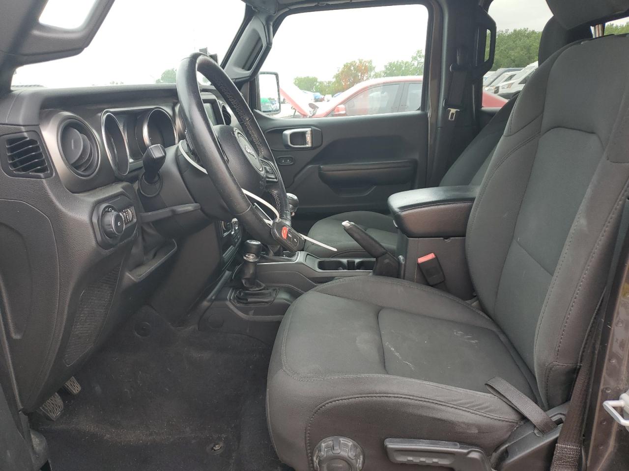 2019 Jeep Wrangler Unlimited Sport VIN: 1C4HJXDG8KW613841 Lot: 63867985
