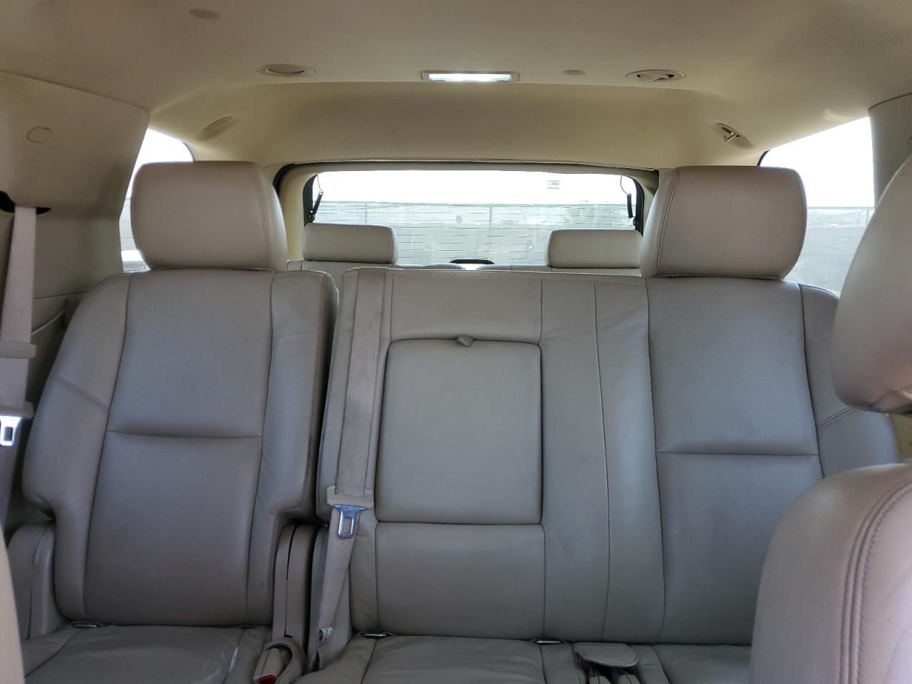 2011 GMC Yukon Denali Hybrid VIN: 1GKS2GEJ8BR261182 Lot: 64451285