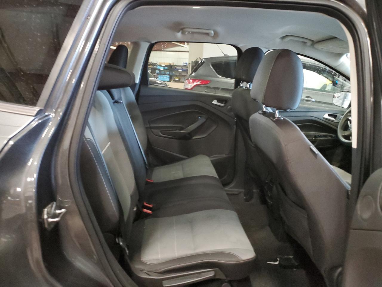 1FMCU9G93FUA76576 2015 Ford Escape Se