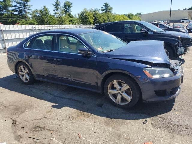 Sedans VOLKSWAGEN PASSAT 2014 Blue