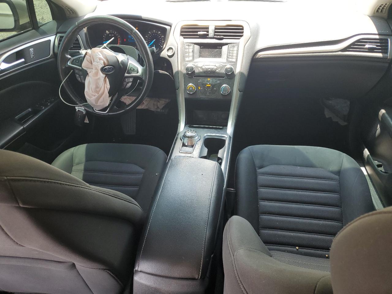 2017 Ford Fusion S VIN: 3FA6P0G72HR244128 Lot: 65889945