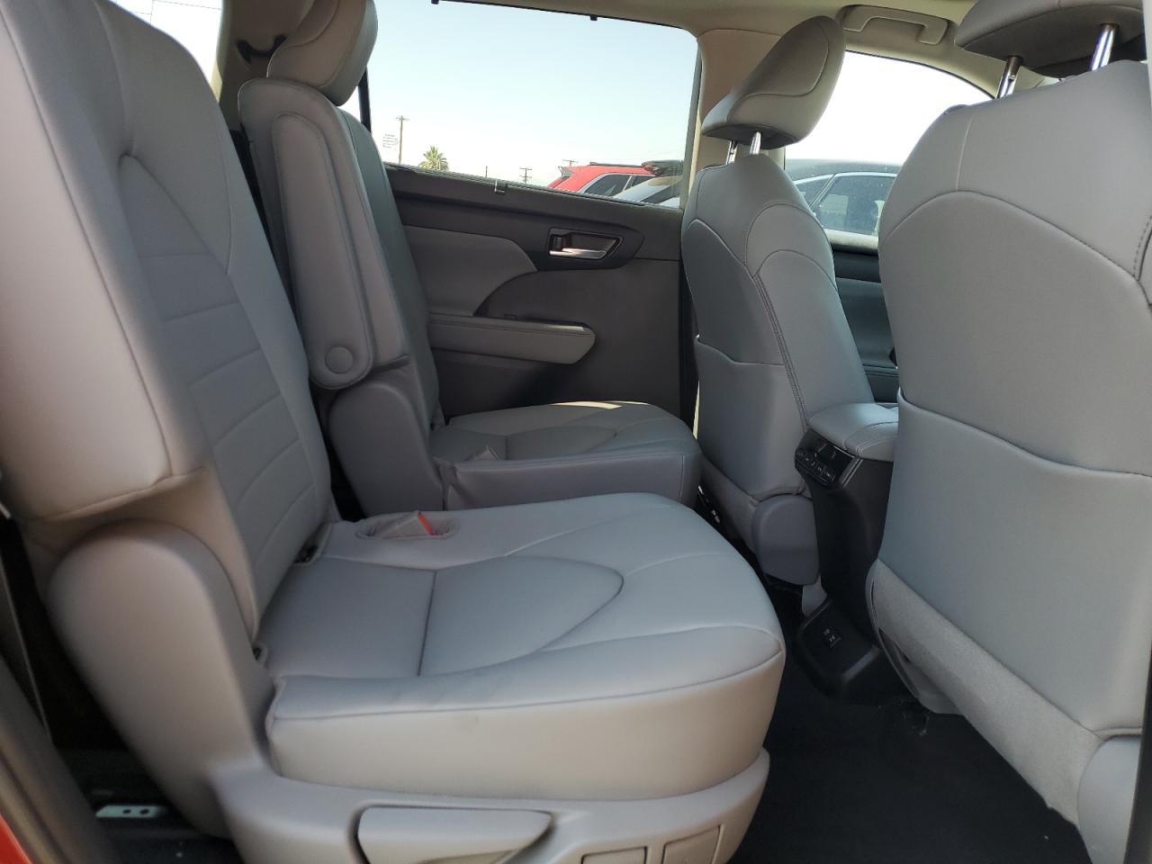 2021 Toyota Highlander Xle VIN: 5TDHZRAH1MS032153 Lot: 63499475
