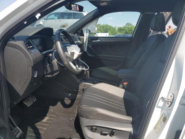  VOLKSWAGEN TIGUAN 2022 Белы