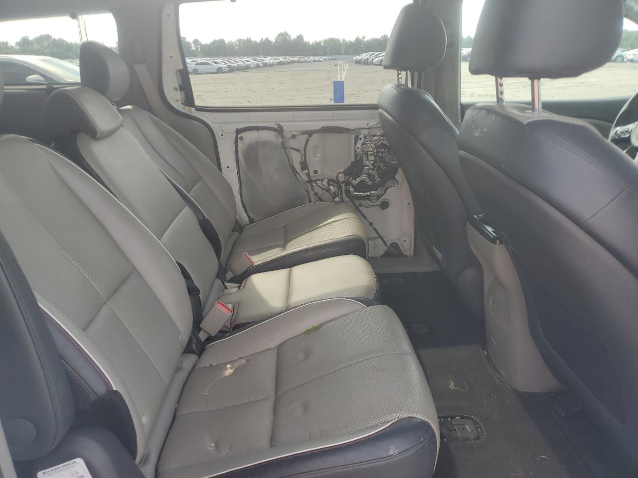 2017 Kia Sedona Ex VIN: KNDMC5C14H6257262 Lot: 64620625
