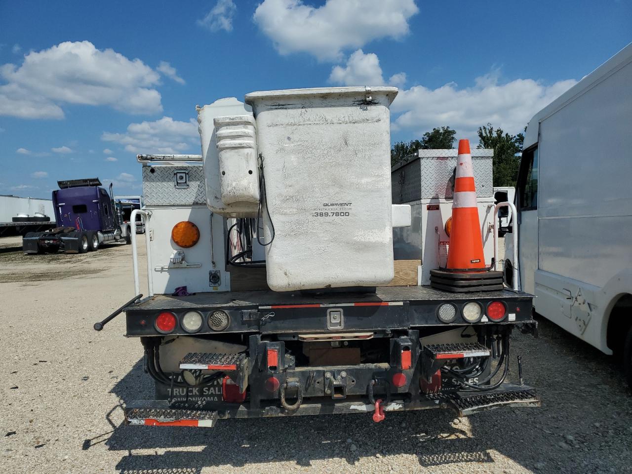 2015 Ram 5500 - Construction Trucks Cable Placer Bucket Truck VIN: 3C7WRNBL7FG635700 Lot: 66433875