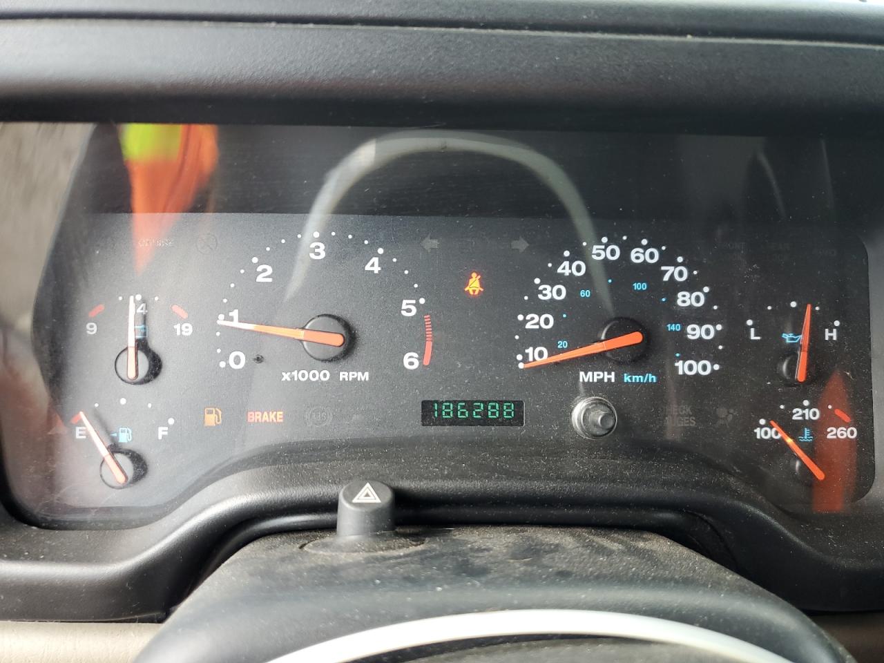 2003 Jeep Wrangler / Tj Sahara VIN: 1J4FA59S73P308250 Lot: 64305965