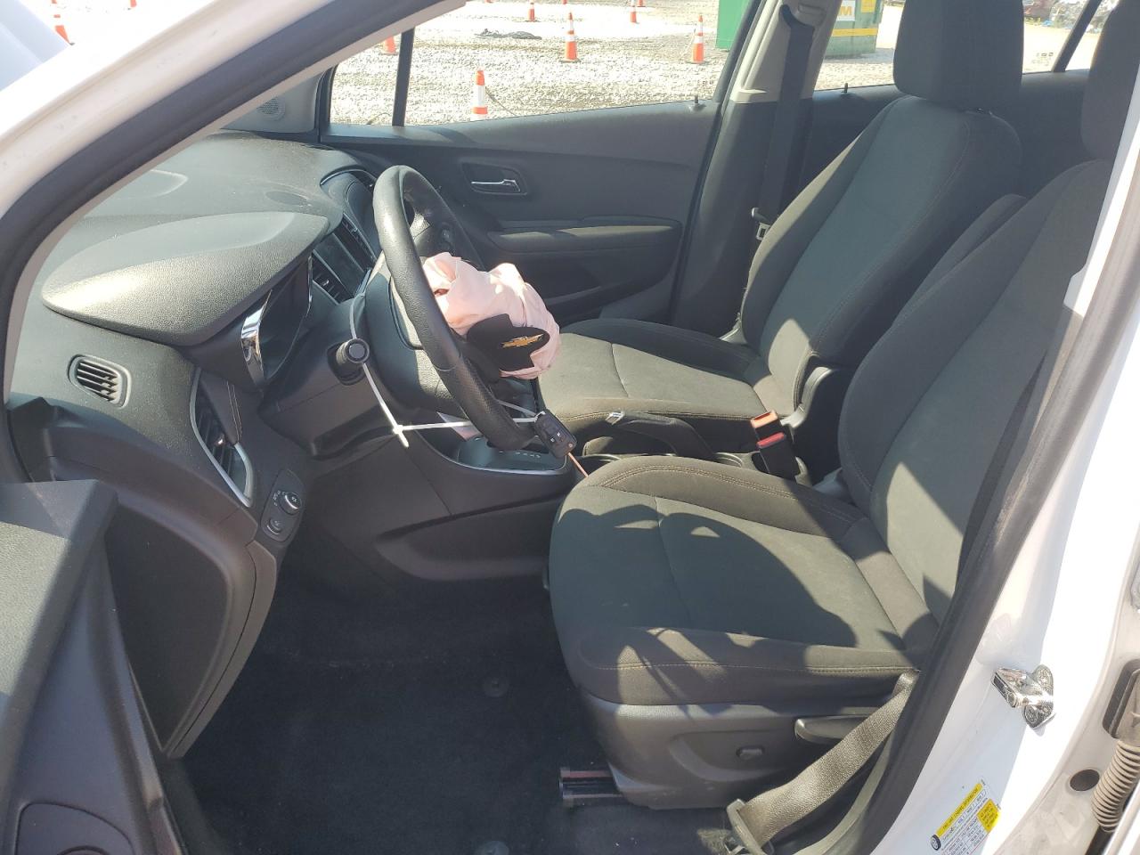 2018 Chevrolet Trax Ls VIN: KL7CJKSB9JB576970 Lot: 64429795