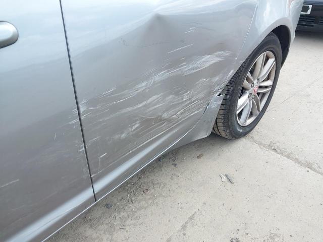 2014 JAGUAR XF LUXURY D AUTO 