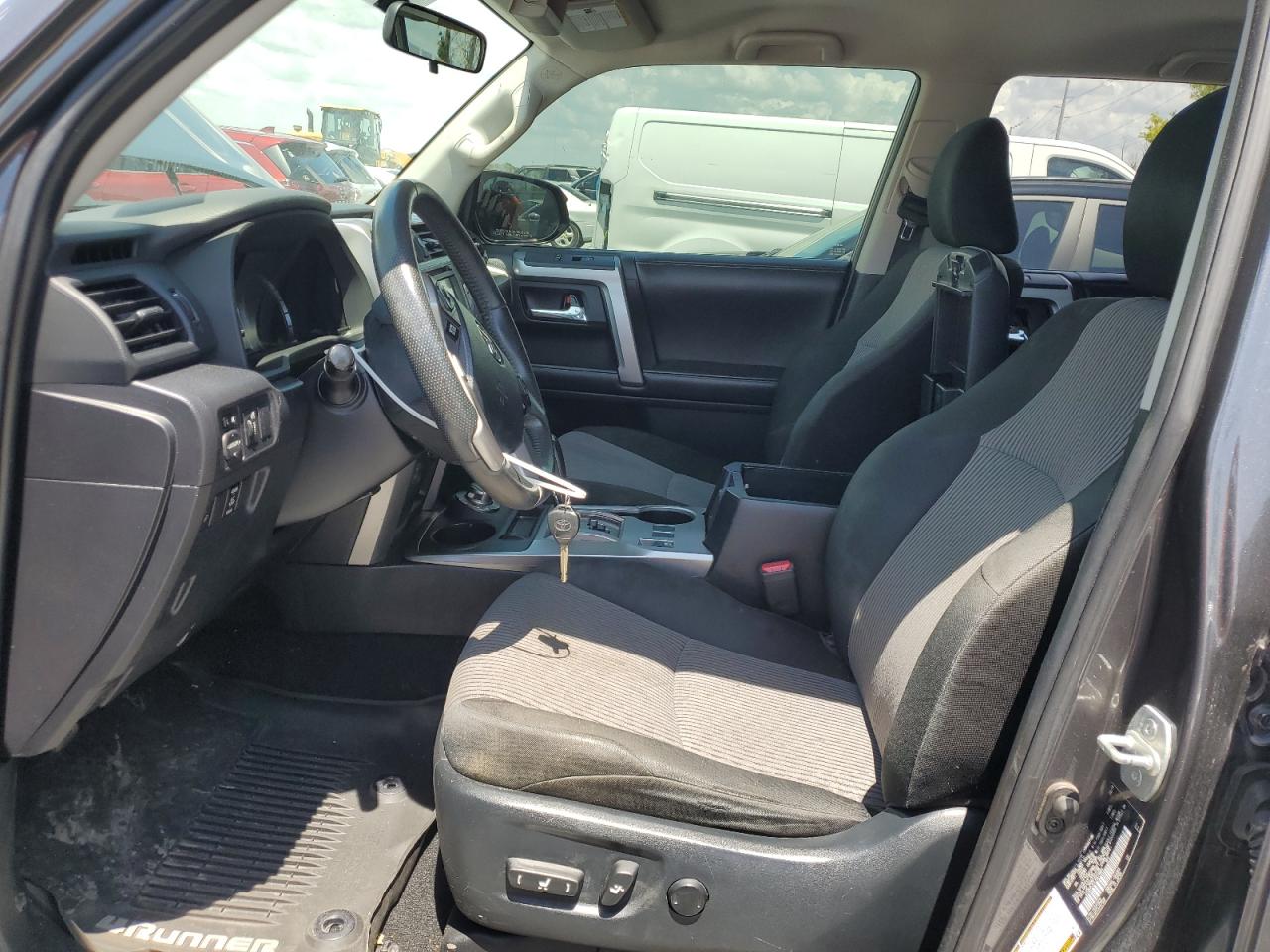 2018 Toyota 4Runner Sr5/Sr5 Premium VIN: JTEBU5JR9J5579884 Lot: 65247815