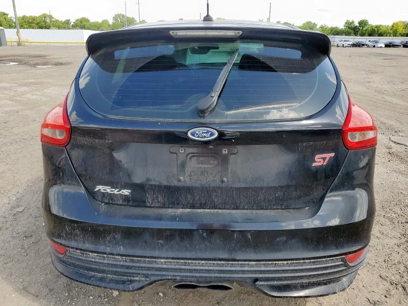  FORD FOCUS 2018 Черный