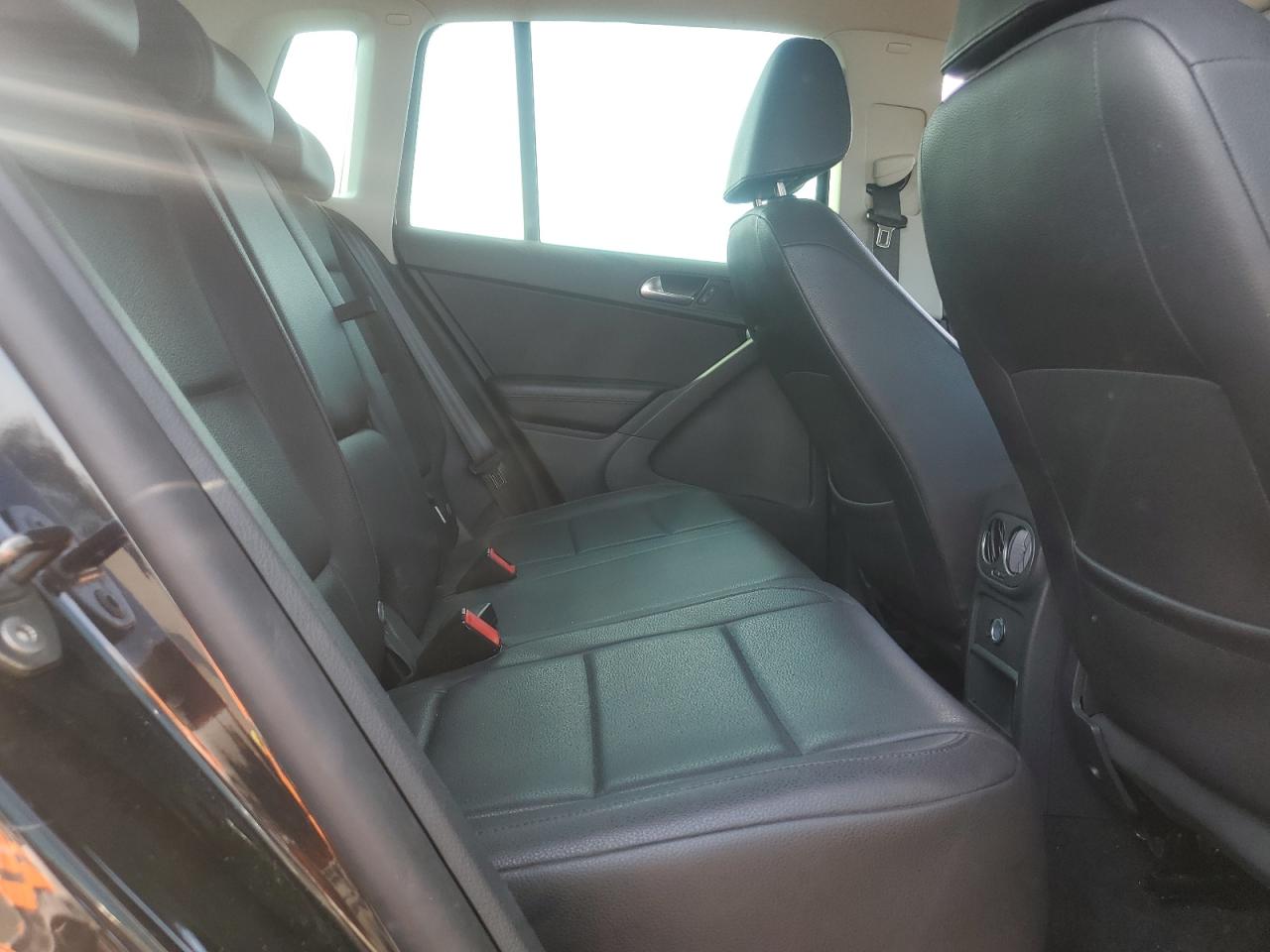 2010 Volkswagen Tiguan Se VIN: WVGBV7AX3AW524591 Lot: 63220595