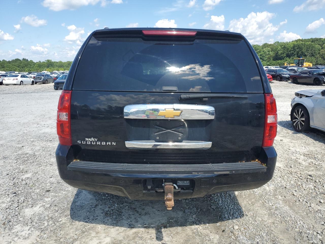 2014 Chevrolet Suburban C1500 Lt VIN: 1GNSCJE09ER211660 Lot: 63299205