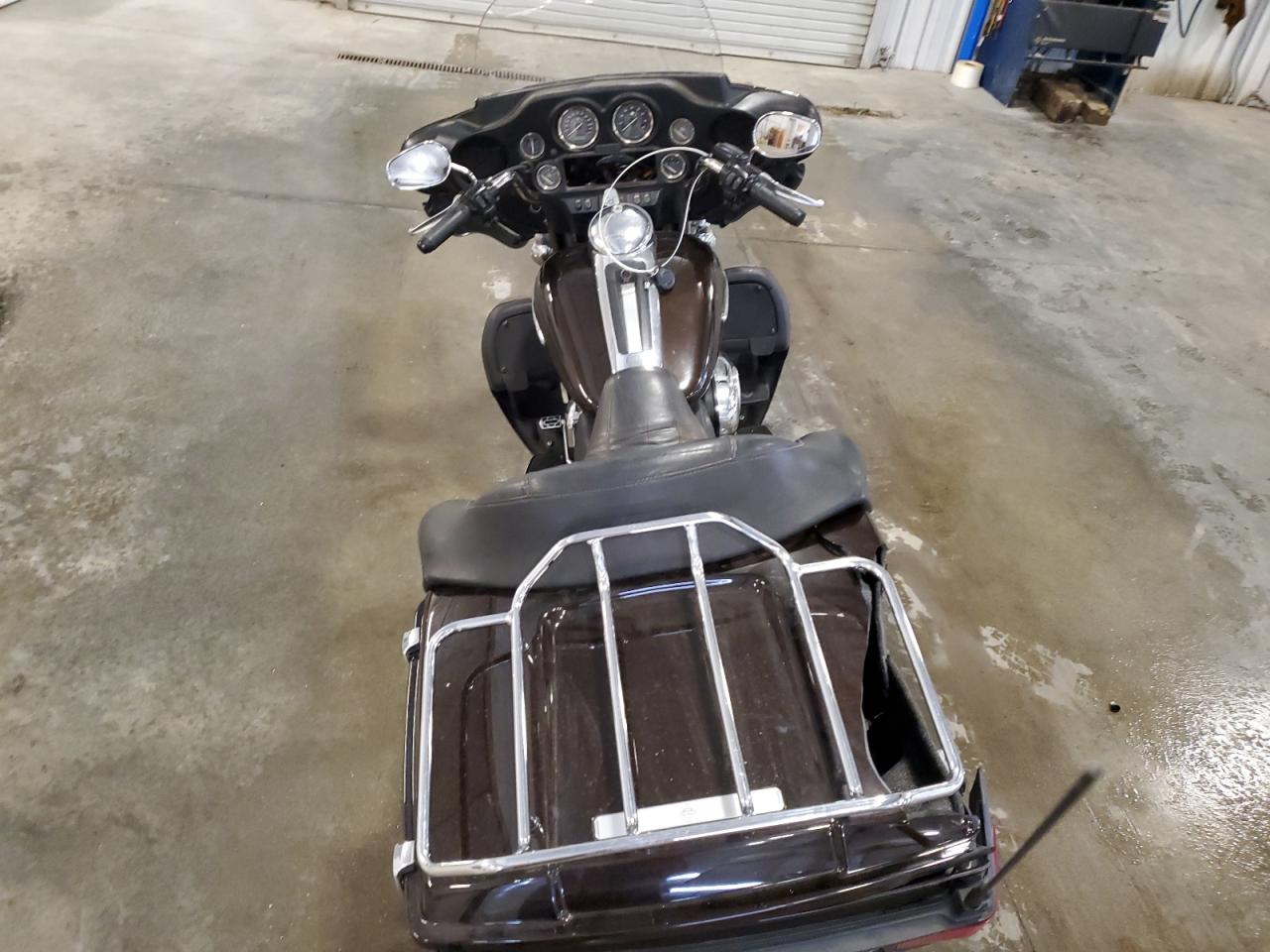 2011 Harley-Davidson Flhtk VIN: 1HD1KEM19BB627025 Lot: 64090095