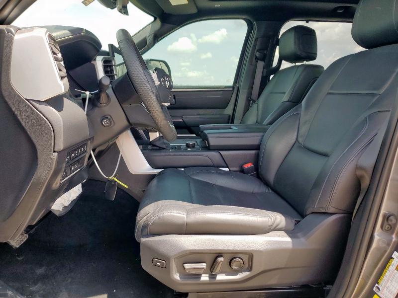  TOYOTA TUNDRA 2024 Gray
