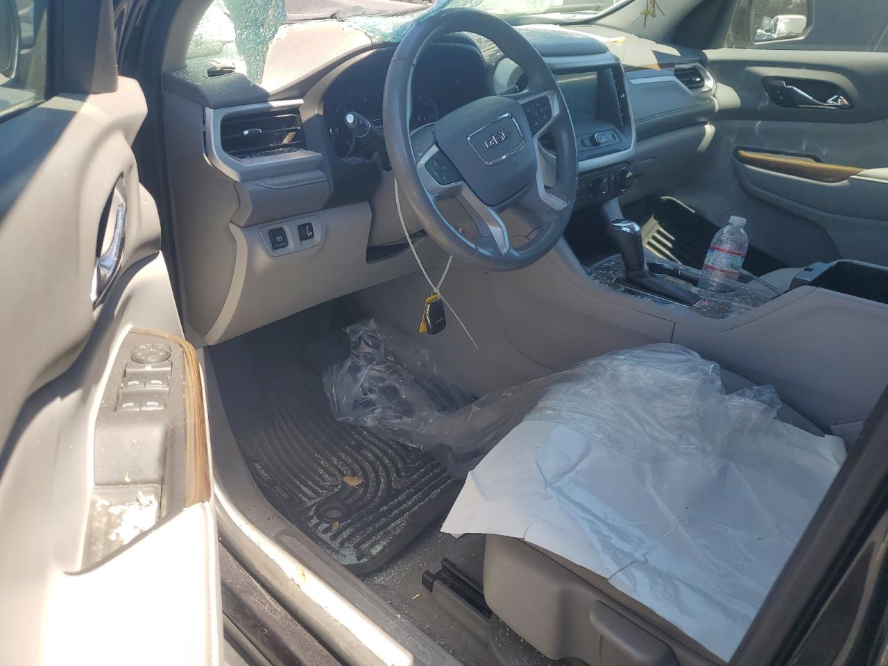 1gkknkla7jz219212 1GKKNKLA7JZ219212 2018 GMC Acadia Sle