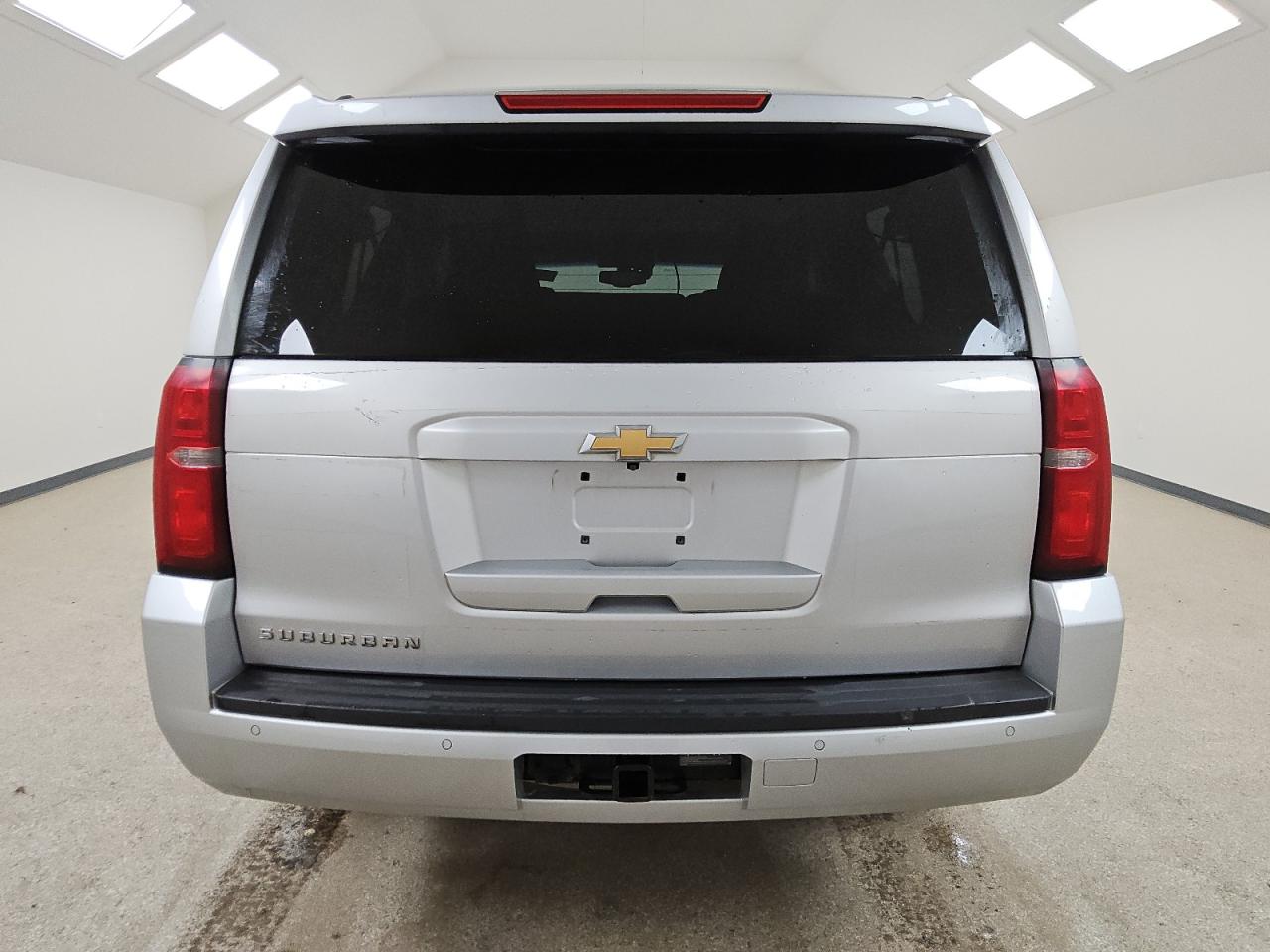 2019 Chevrolet Suburban K1500 Lt VIN: 1GNSKHKC8KR176552 Lot: 62828925