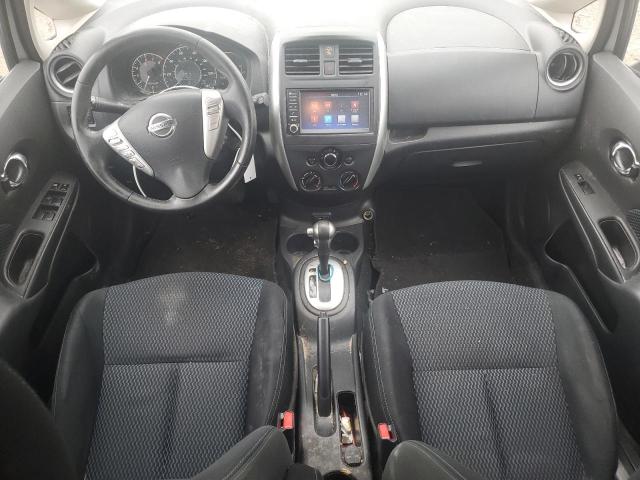  NISSAN VERSA 2019 Srebrny