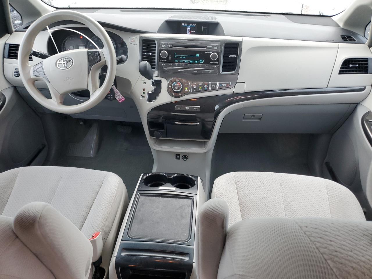 2014 Toyota Sienna Le VIN: 5TDKK3DC7ES472385 Lot: 64942735