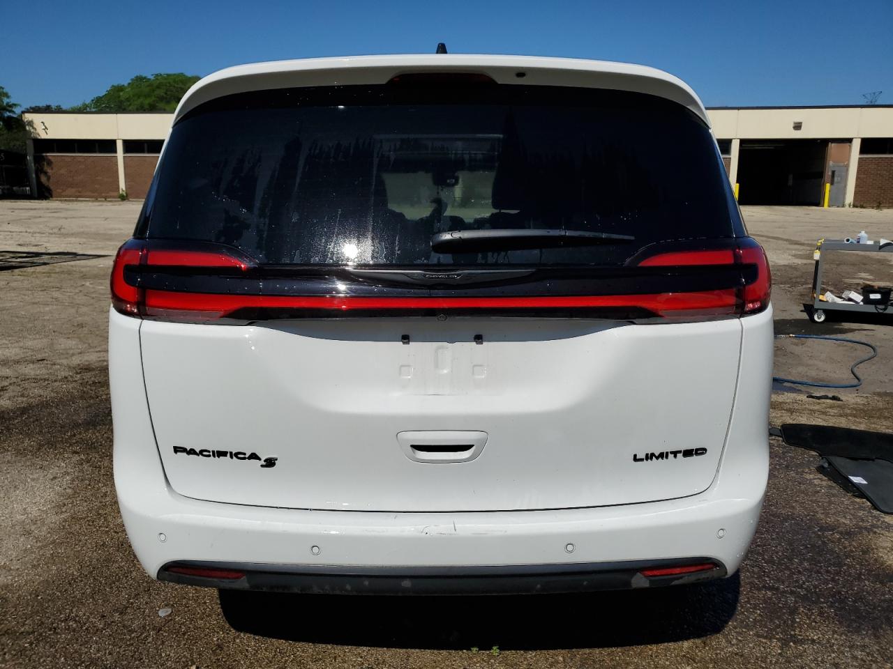 2025 Chrysler Pacifica Limited VIN: 2C4RC1GGXSR567817 Lot: 63194835