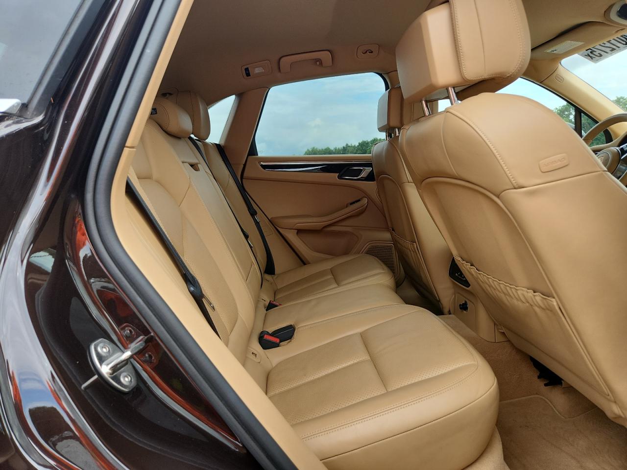 2015 Porsche Macan S VIN: WP1AB2A55FLB71000 Lot: 64401275