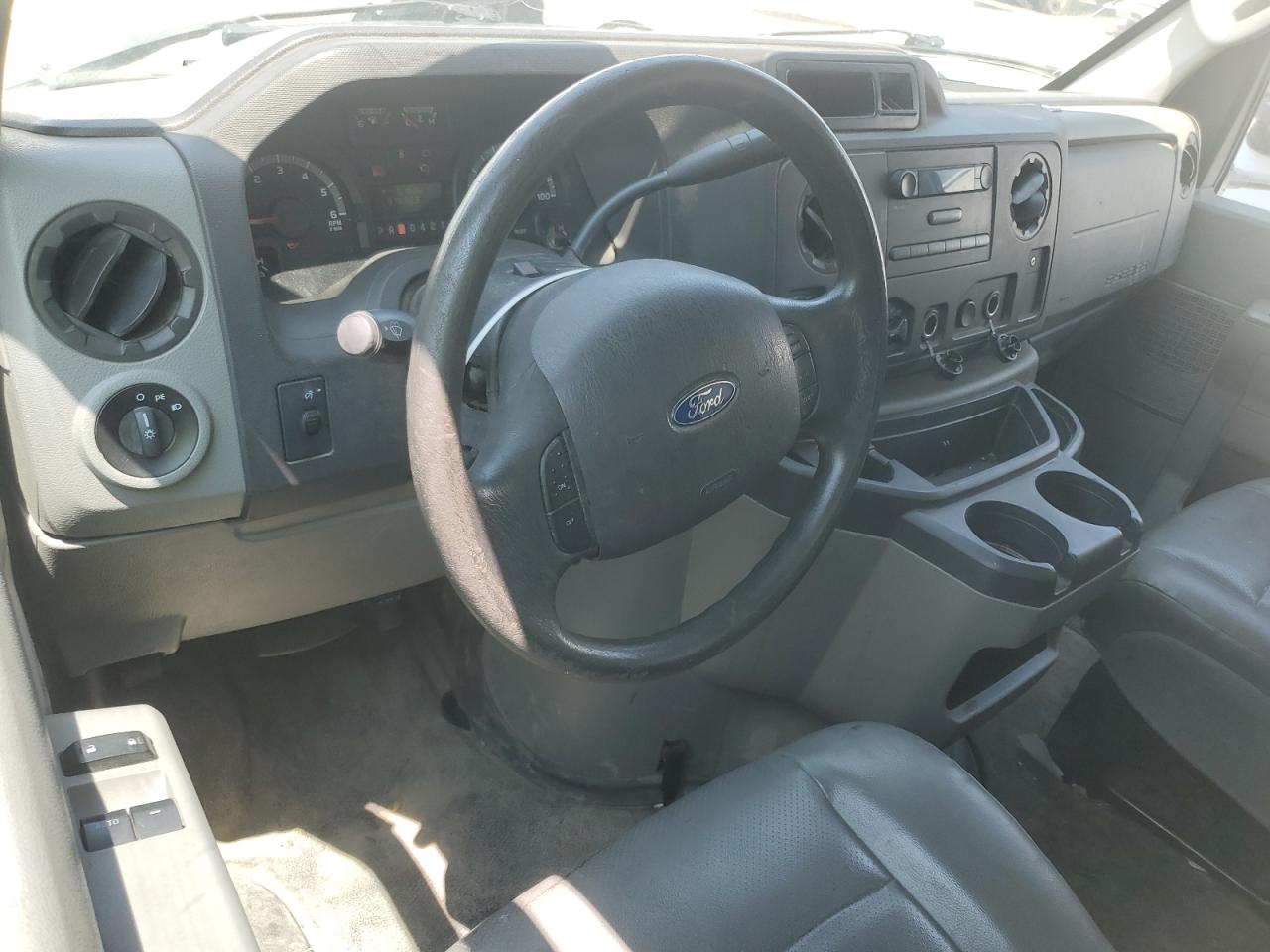 2017 Ford Econoline E350 Super Duty Cutaway Van VIN: 1FDWE3FS1HDC50594 Lot: 64186835