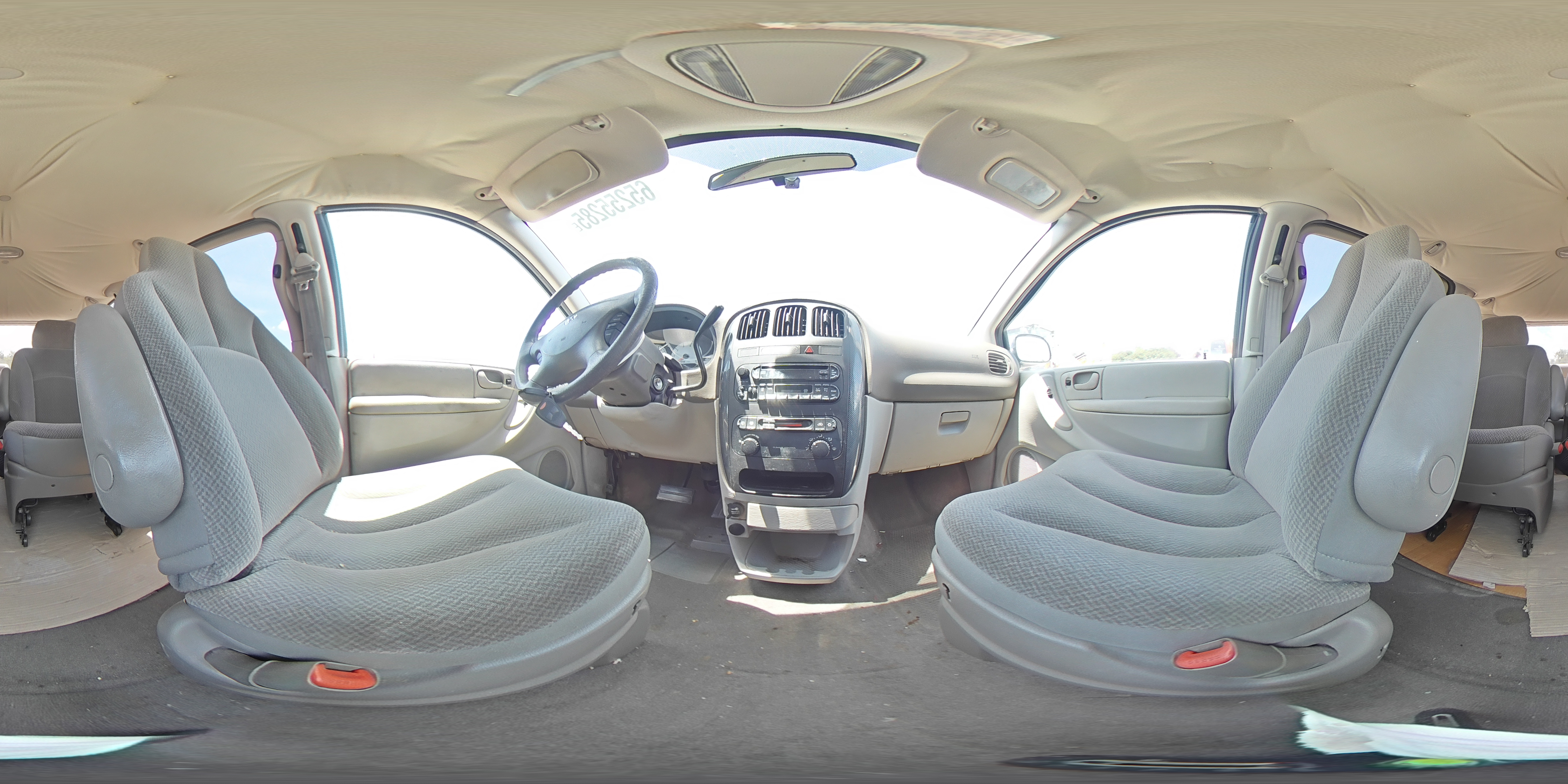 2005 Dodge Caravan Sxt VIN: 1D4GP45R75B321668 Lot: 65255285