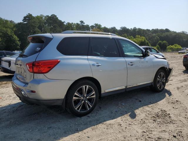  NISSAN PATHFINDER 2017 Srebrny