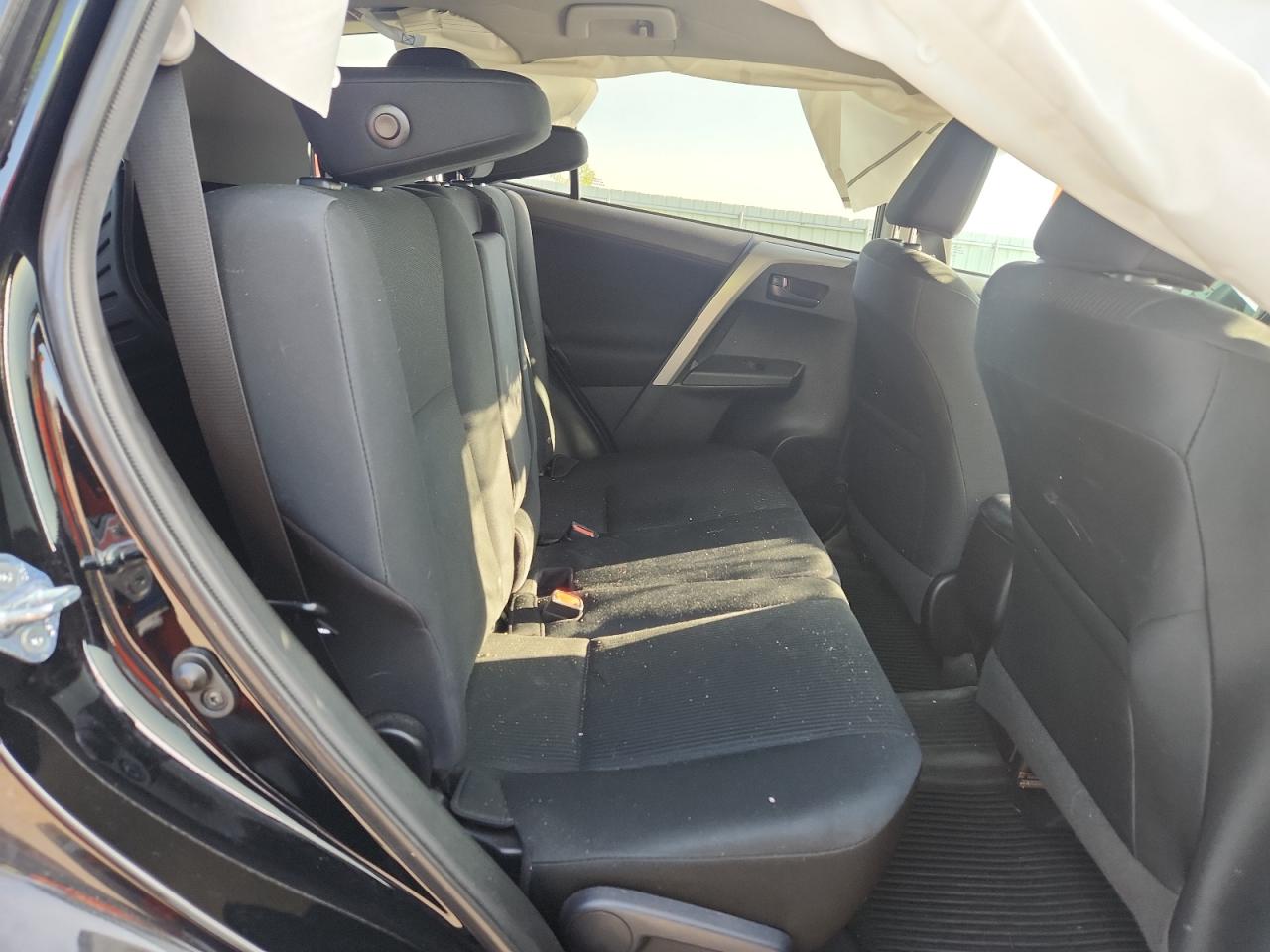 2017 Toyota Rav4 Le VIN: 2T3BFREV7HW605396 Lot: 64108985