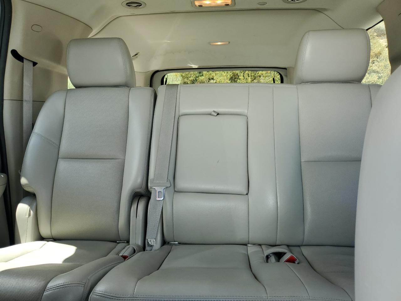 2011 GMC Yukon Xl K1500 Slt VIN: 1GKS2KE35BR239659 Lot: 62337095