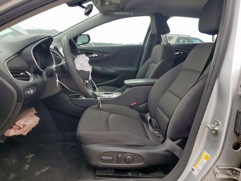  CHEVROLET MALIBU 2022 Silver