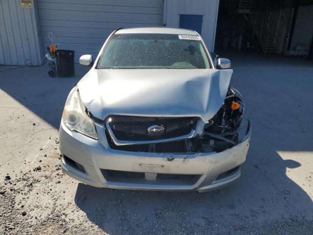 Sedans SUBARU LEGACY 2012 Srebrny