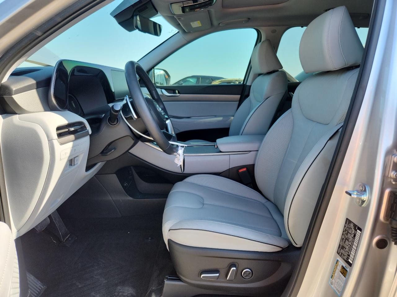 2025 Hyundai Palisade Sel Premium VIN: KM8R44GE4SU818911 Lot: 65370845