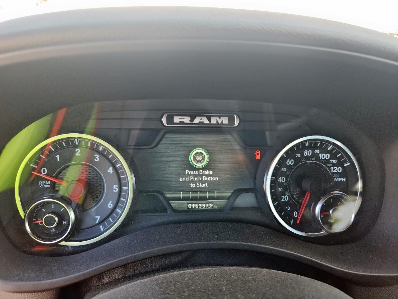 3C6UR5DJ8RG372435 2024 Ram 2500 Big Horn