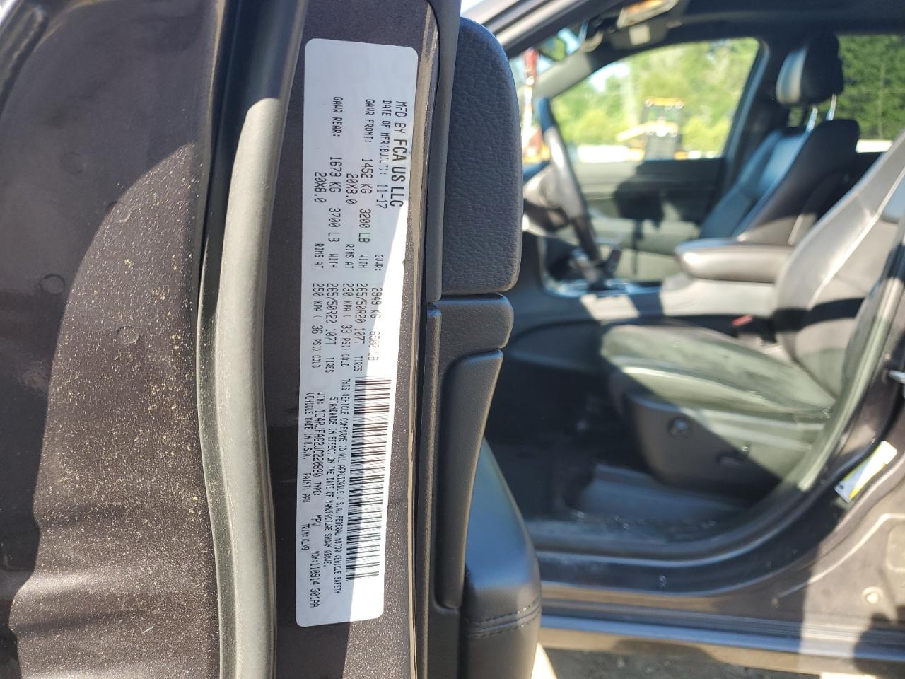 1C4RJFAG2JC220890 2018 Jeep Grand Cherokee Laredo