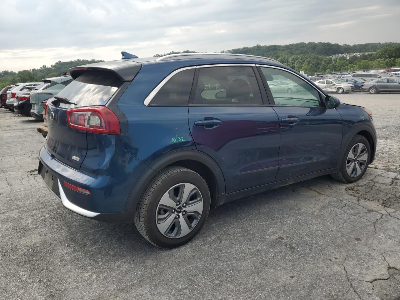 kndcb3lc2k5255415 KNDCB3LC2K5255415 2019 Kia Niro Fe